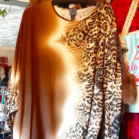 CLARA SUN WOO LEOPARD PRINT COOL PONCHO TOP - Picture 1 of 5
